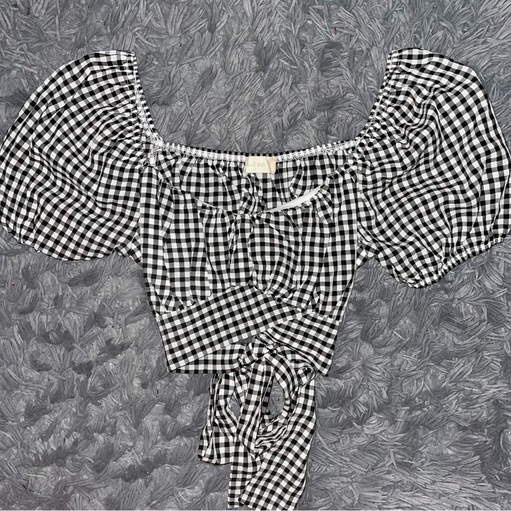 Altar’d State Black and White Gingham Crop Top
